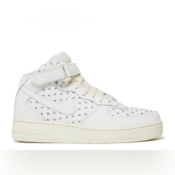 NEW Nike Air Force 1 Mid Cut Out Stars Summit White - Picture 1 of 11